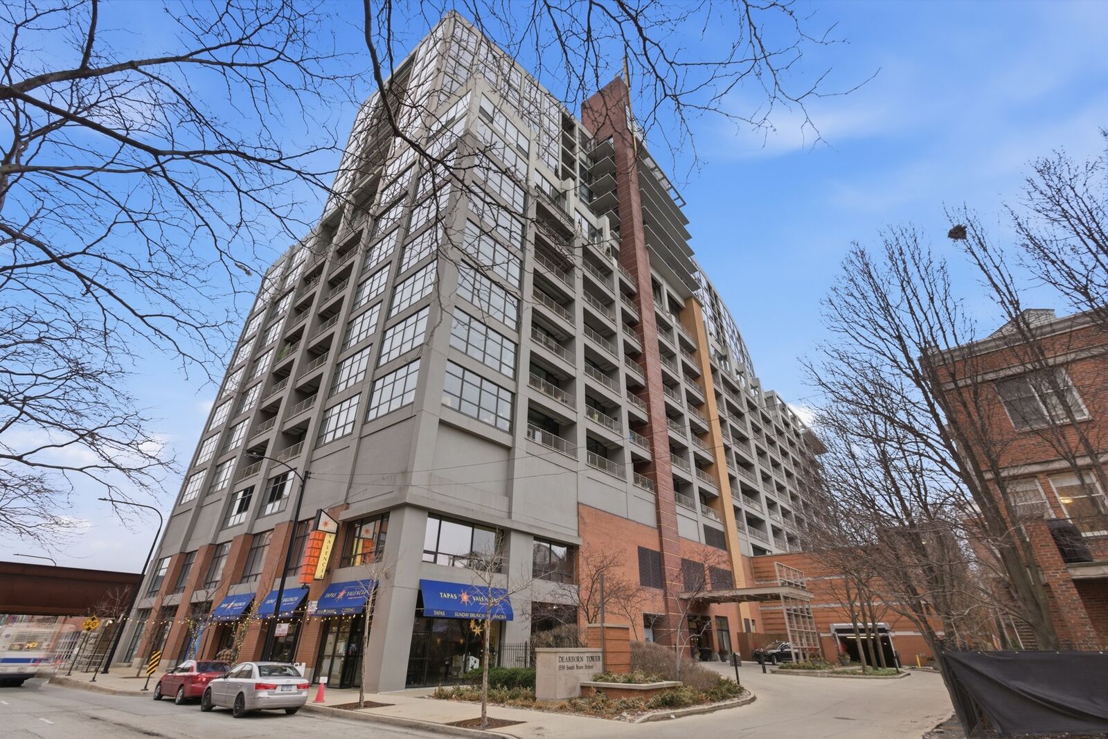 Property Photo: 1530 S State Street 16G IL 60605