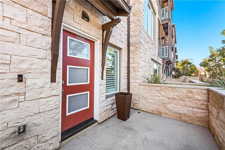 Property Photo:  1309 Doheny Way  CA 92629 