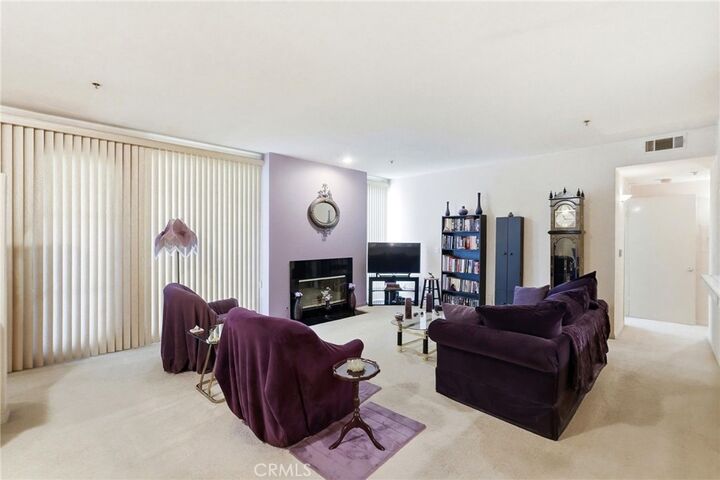 Property Photo:  5350 White Oak Avenue 212  CA 91316 
