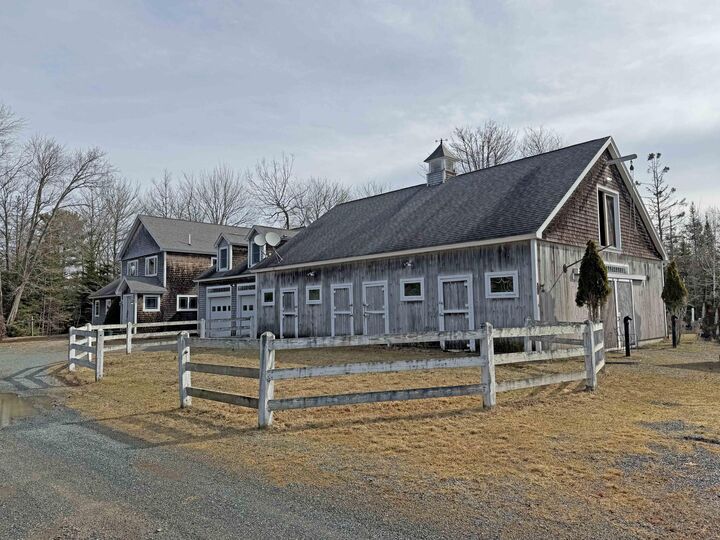 Property Photo: 84 Mosely Point Lane ME 04605