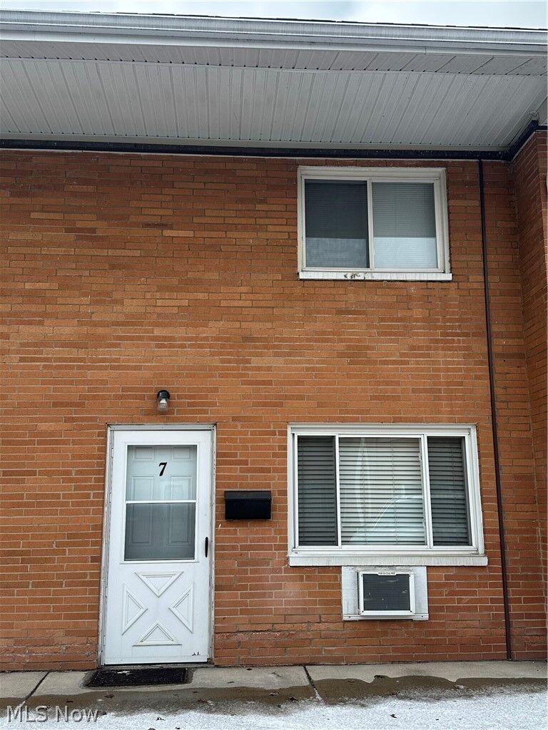 Property Photo:  29902 Euclid Avenue B7  OH 44092 