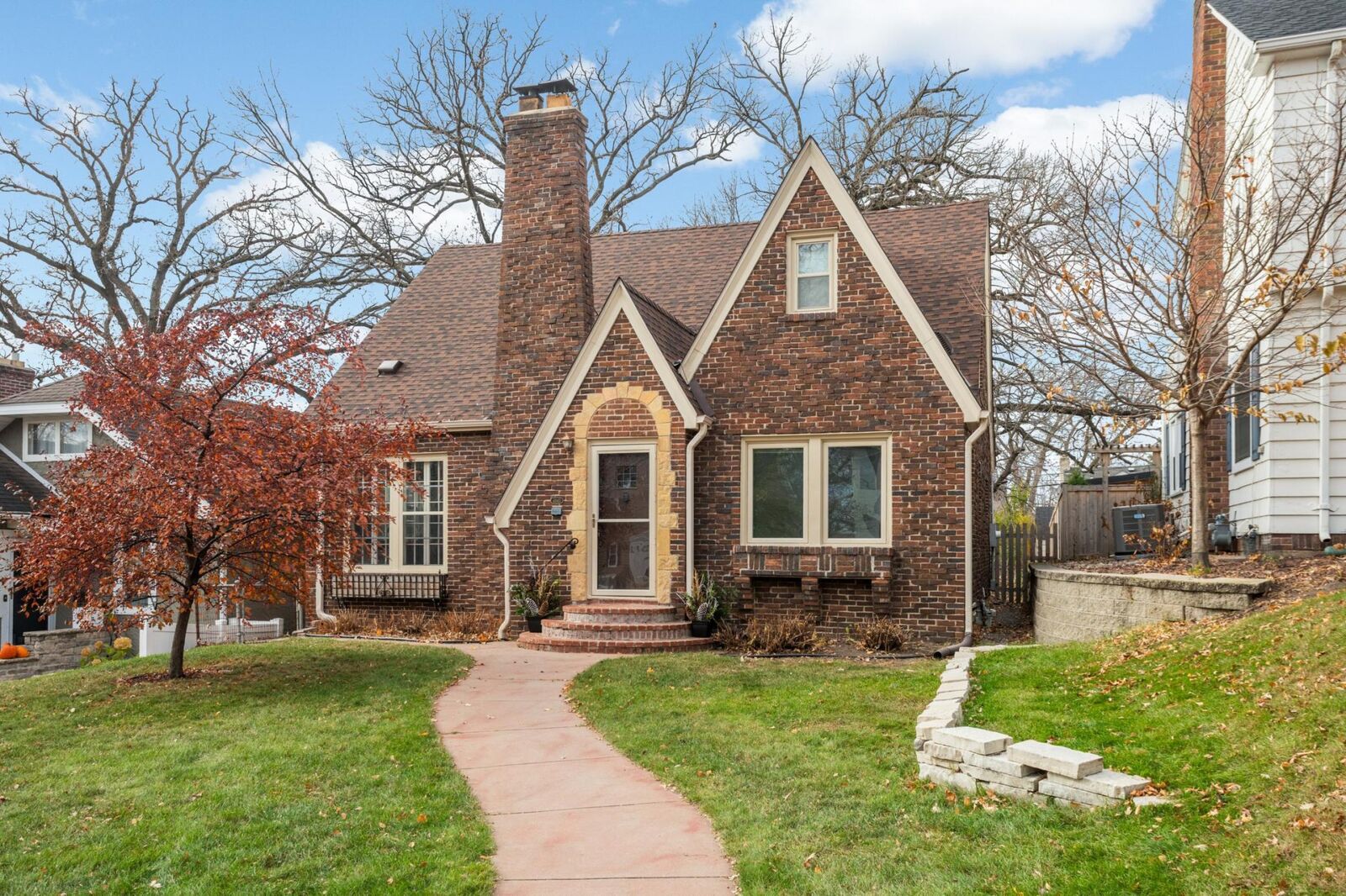 Property Photo:  4840 13th Avenue S  MN 55417 