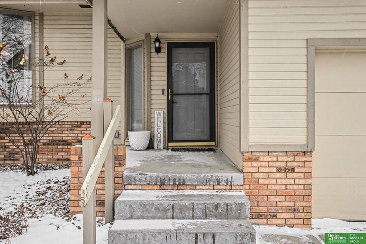 Property Photo: 1724 N 146th Street NE 68154