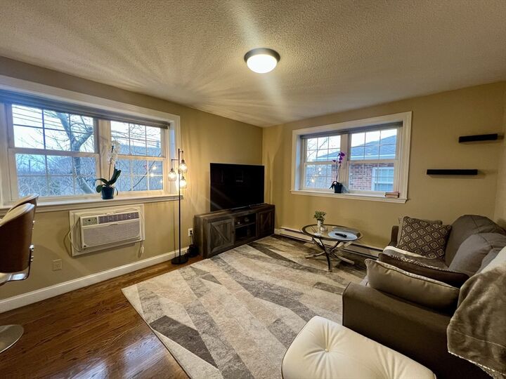 Property Photo:  116 Sycamore St 26  MA 02145 