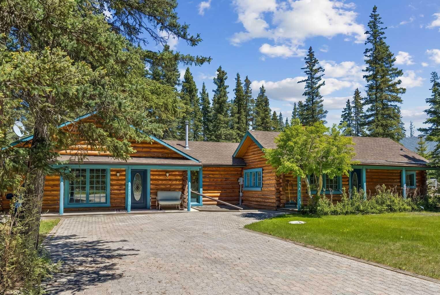 Property Photo: 4 Pine Avenue AB T0L 0K0
