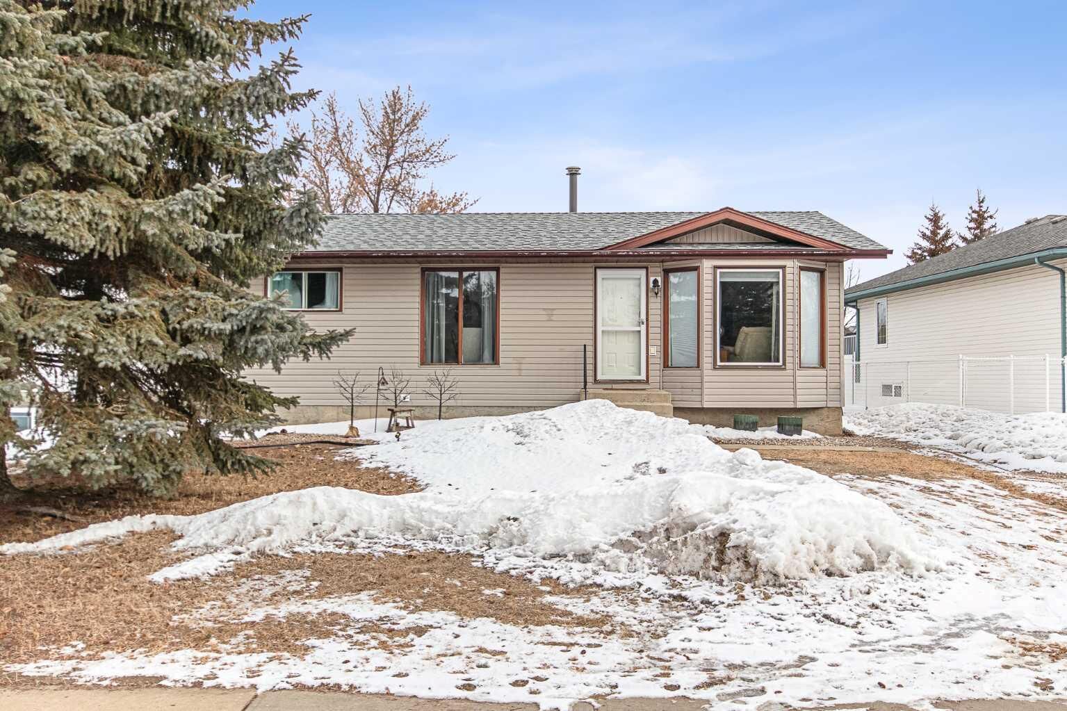 Property Photo:  4812 53 Avenue  AB T0B 2P0 