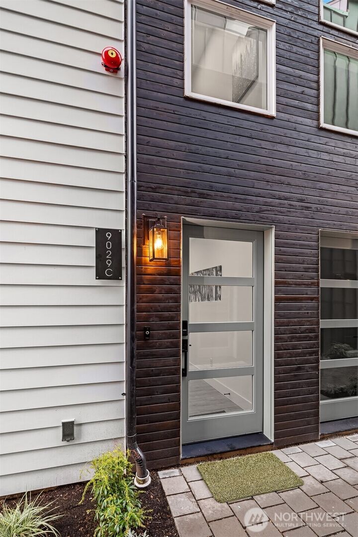 Property Photo: 9029 8th Avenue NW C WA 98117