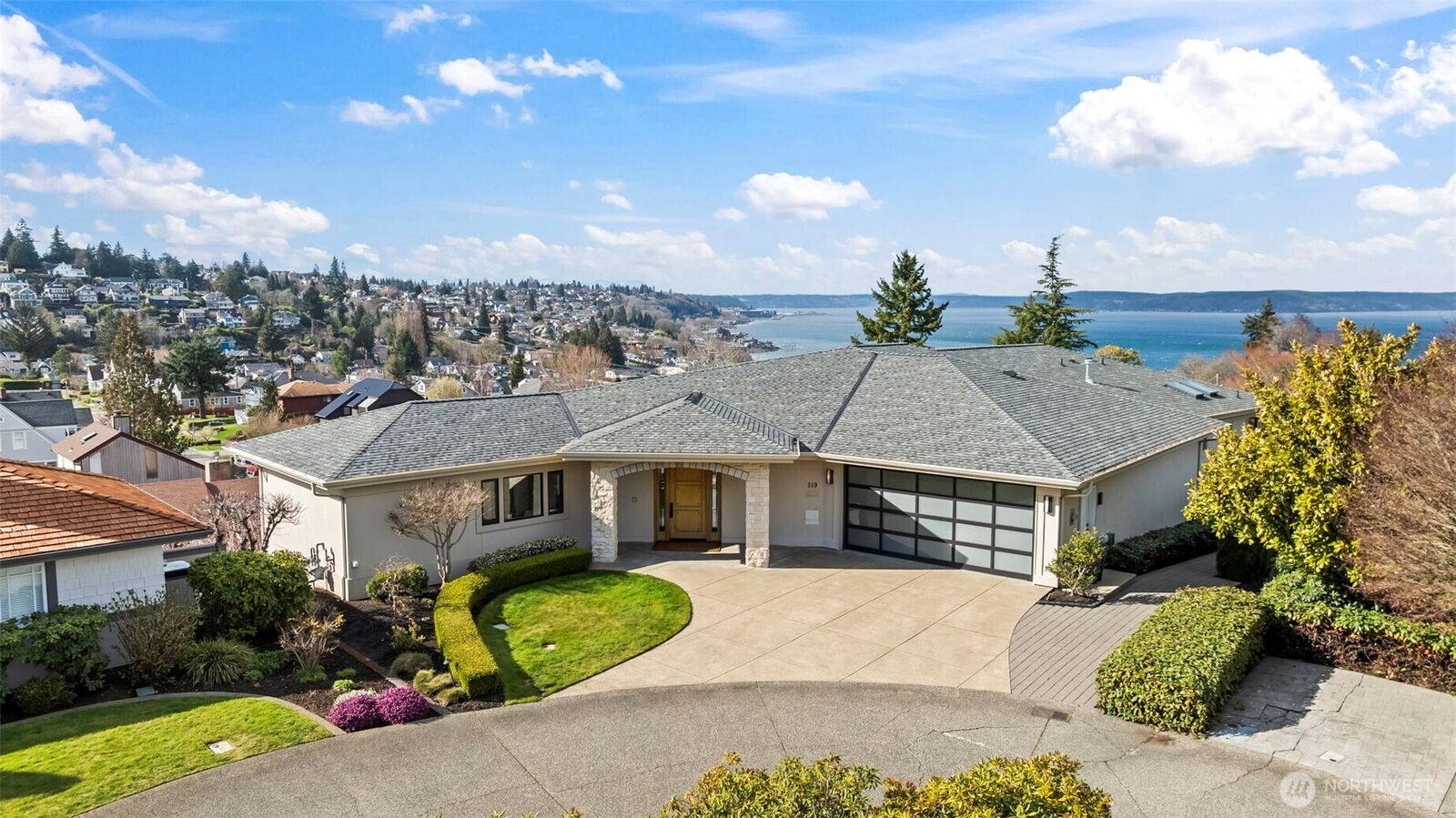 Property Photo:  319 N 10th Street  WA 98403 