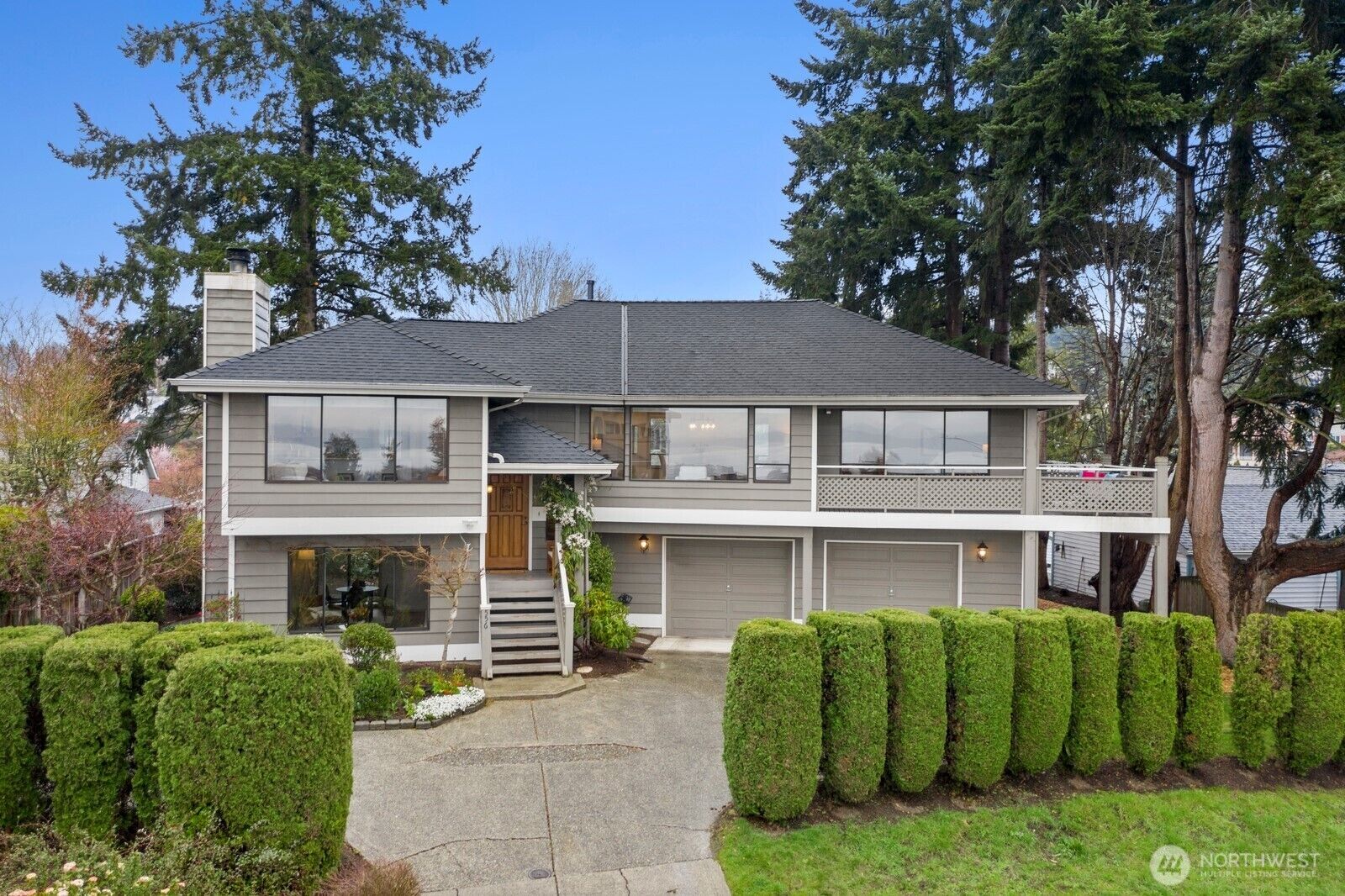 Property Photo: 556 Holly Drive WA 98020