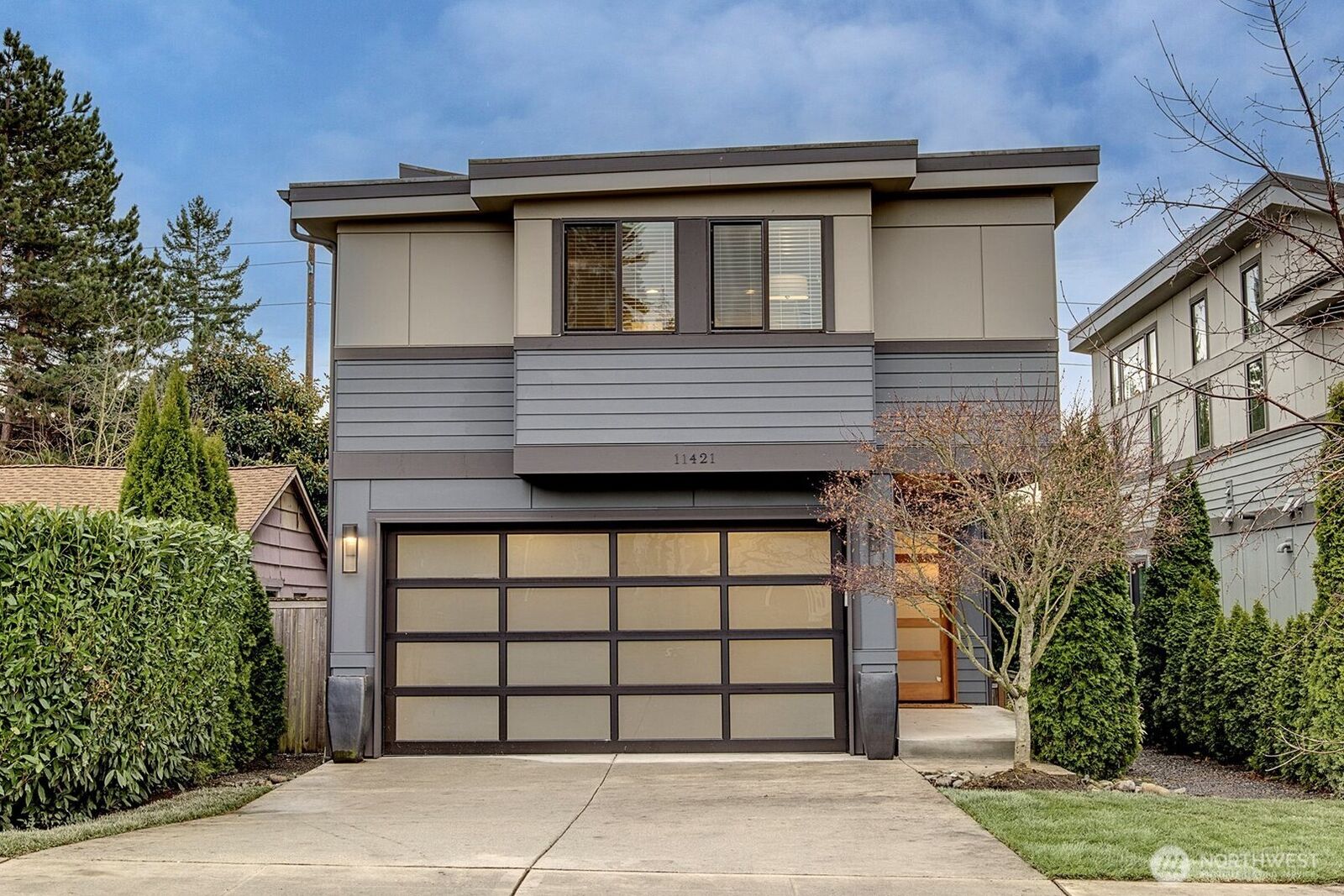 Property Photo:  11421 NE 88th Street  WA 98033 