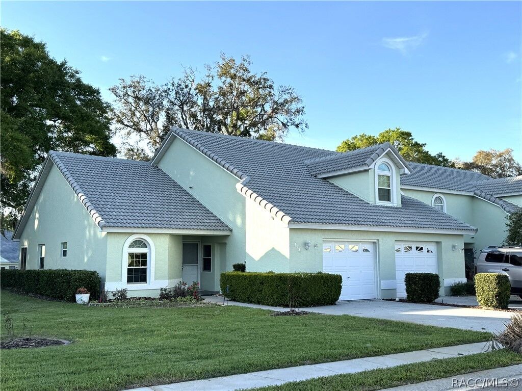 Property Photo:  713 Moray Drive  FL 34453 