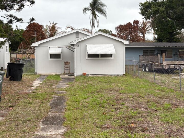 Property Photo: 706 S 17th Street FL 34950