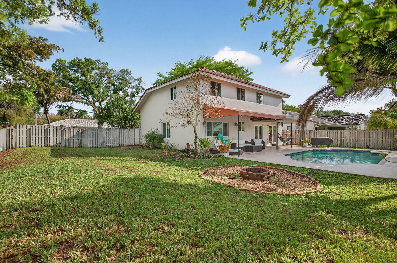 Property Photo:  9862 NW 28th Place  FL 33065 