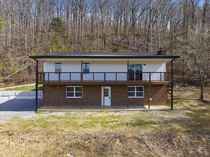 Property Photo:  141 County Road 112  TN 37303 
