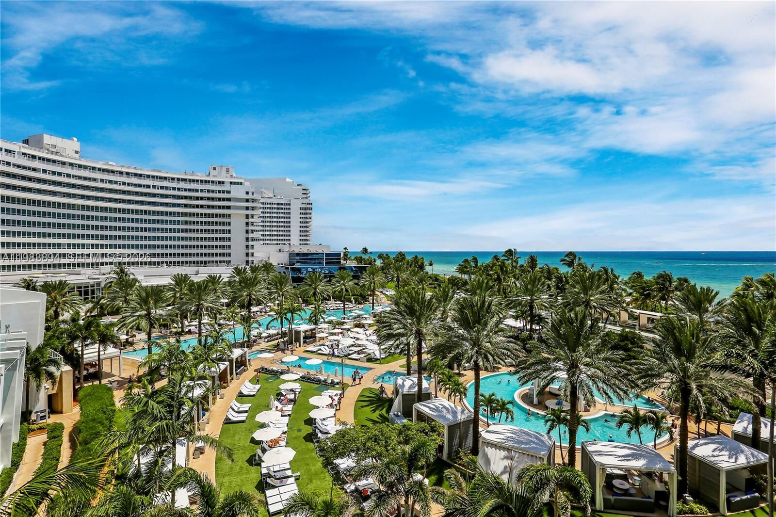 Property Photo:  4391 Collins Ave 506/507  FL 33140 