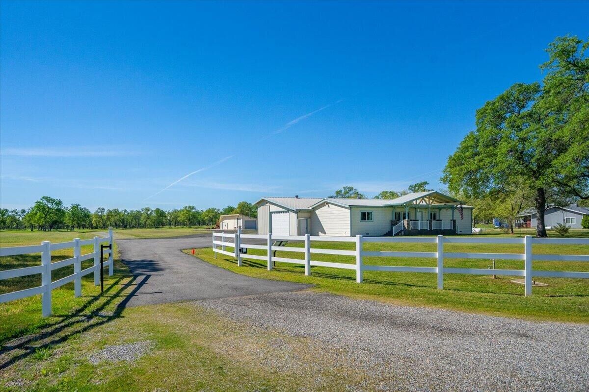 Property Photo:  3307 Tarmac Road  CA 96003 