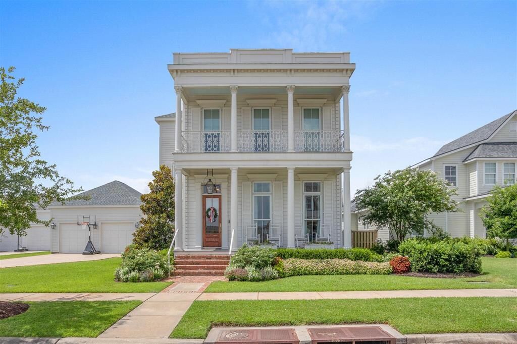 Property Photo:  1211 Saint Anne Avenue  LA 70601 