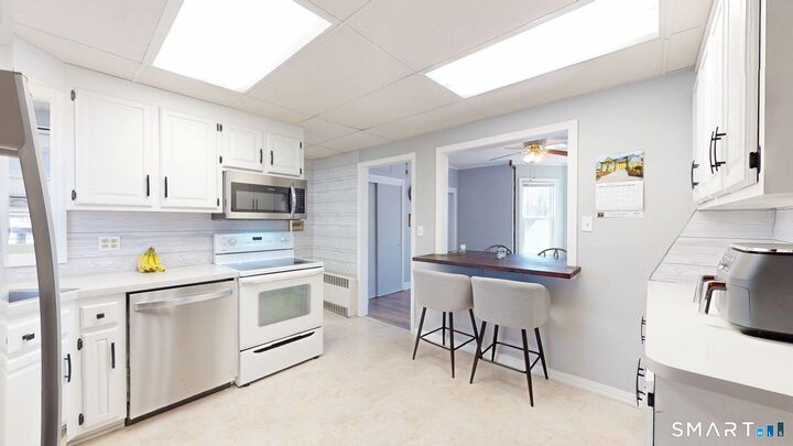 Property Photo:  444 Hilliard Street  CT 06042 