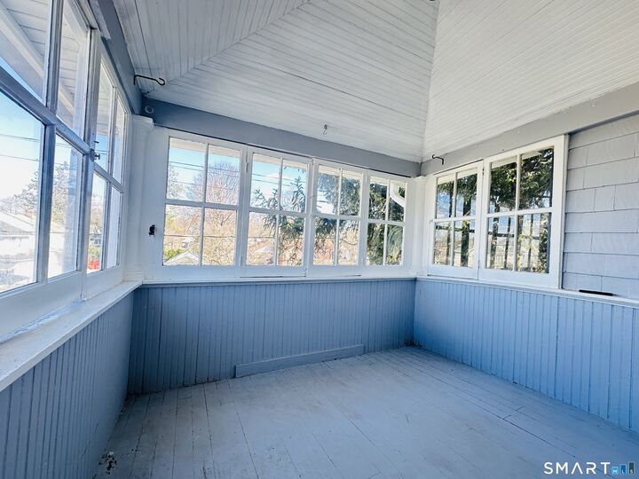 Property Photo:  133 Quaker Lane South 3  CT 06119 