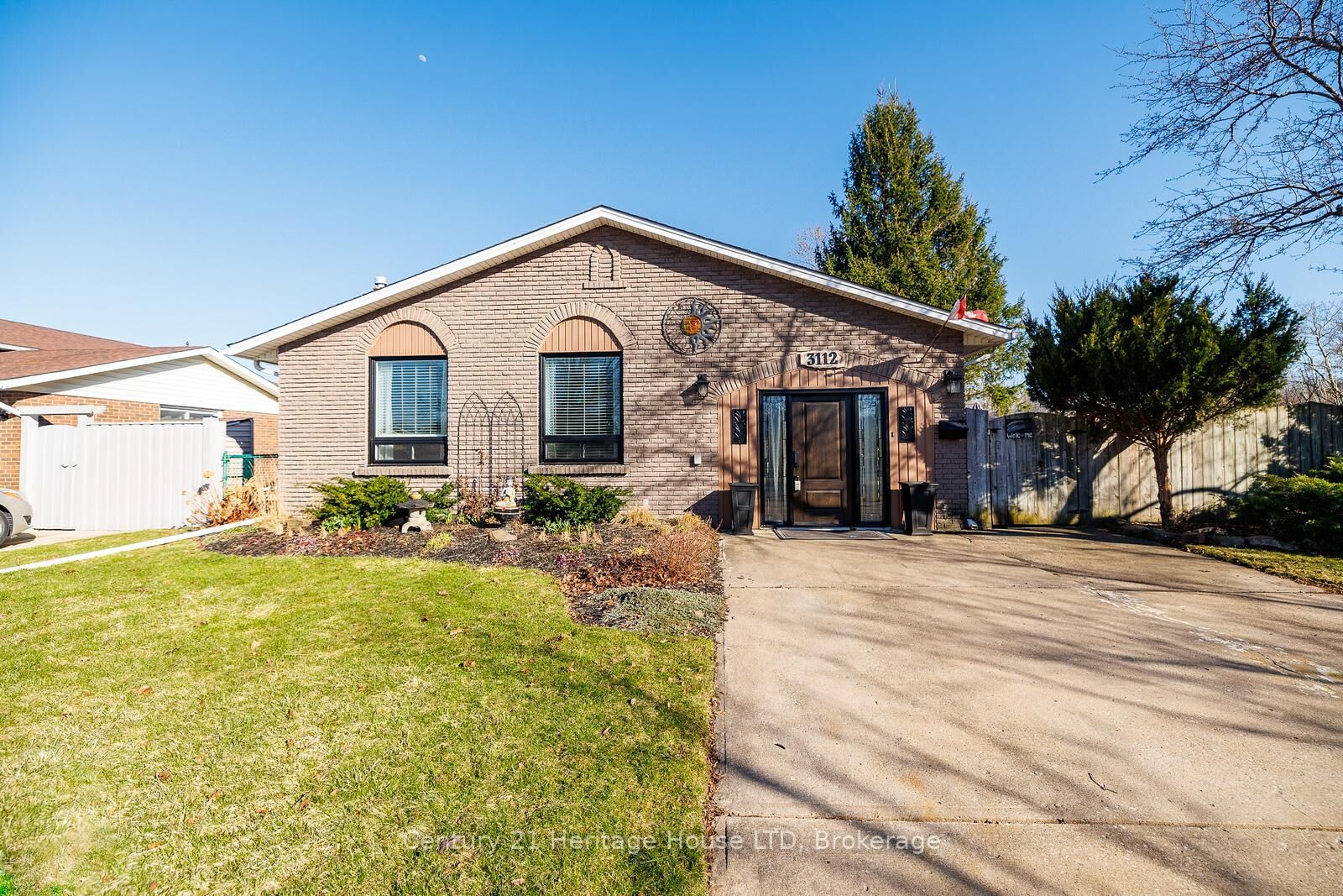 Property Photo: 3112 Ussher Street ON L2G 6M2