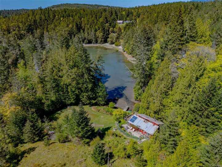 Property Photo: 5 Williams Rd BC V0R 2J0