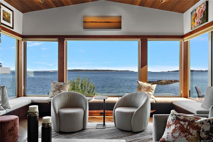 Property Photo:  10206 Surfside Pl  BC V8L 3R5 