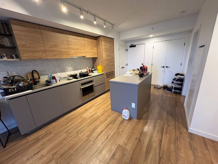 Property Photo: 13428 105 Avenue 1901 BC V3T 0S6