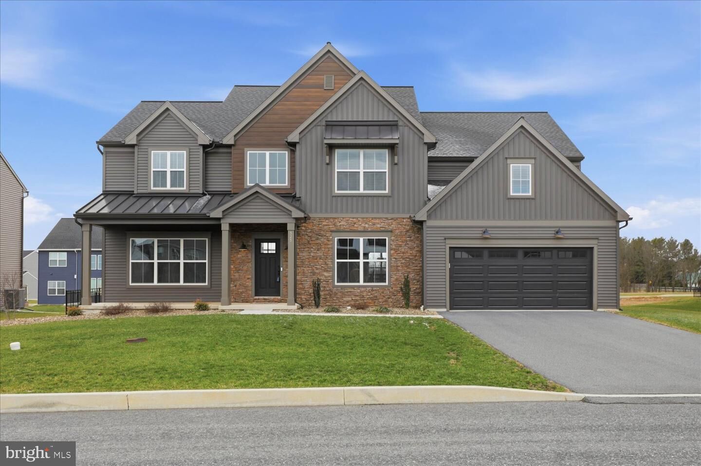 Property Photo:  525 Breezewood Lane  PA 17003 