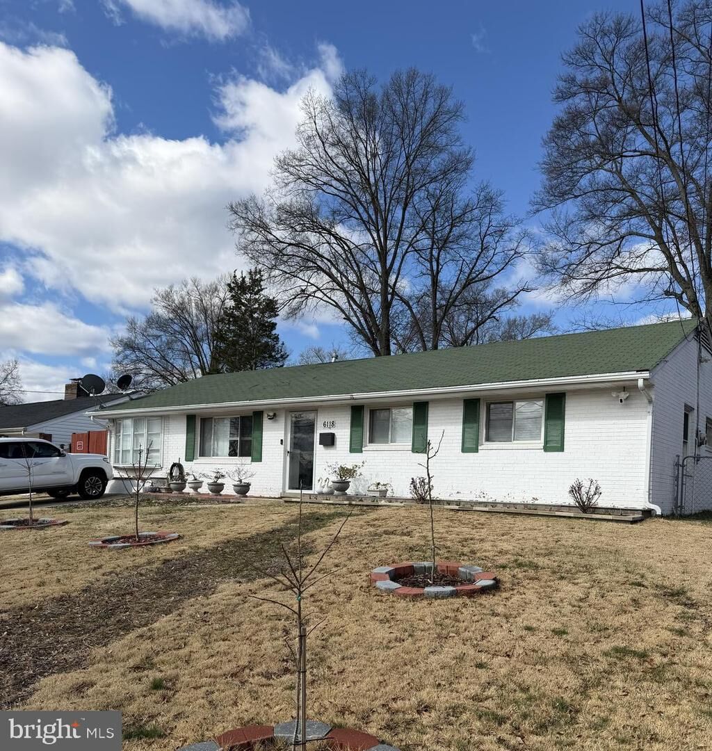 Property Photo:  6118 Hibbling Avenue  VA 22150 