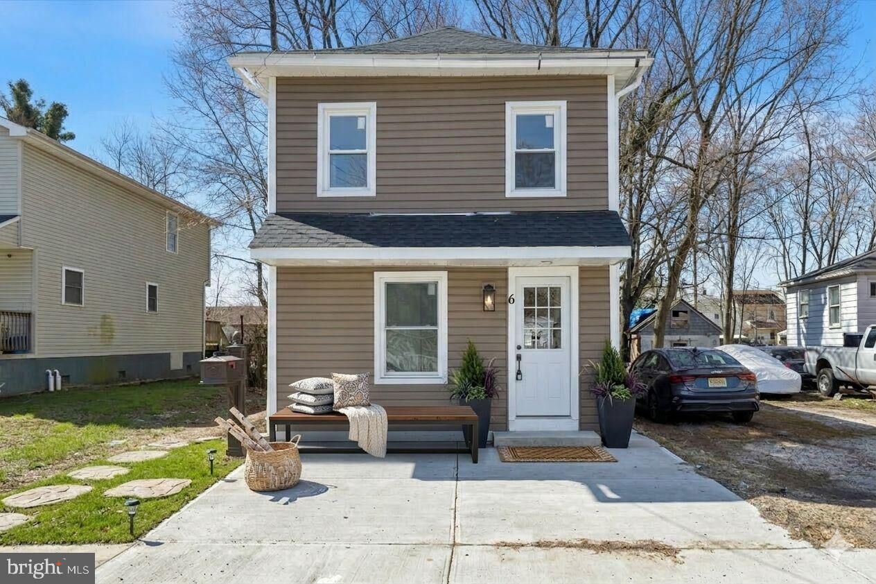 Property Photo:  6 W Griffith Street  NJ 08069 