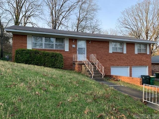 Property Photo:  7400 Briarwood Drive  AR 72205 