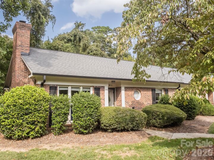 Property Photo: 2039 Union Road E NC 28054
