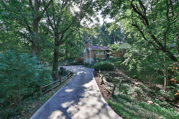 Property Photo:  1012 Mary Lane  OH 45215 