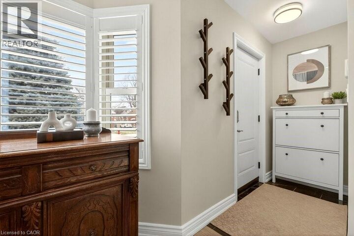 Property Photo:  237 East 32nd Street  ON L8V 3S3 