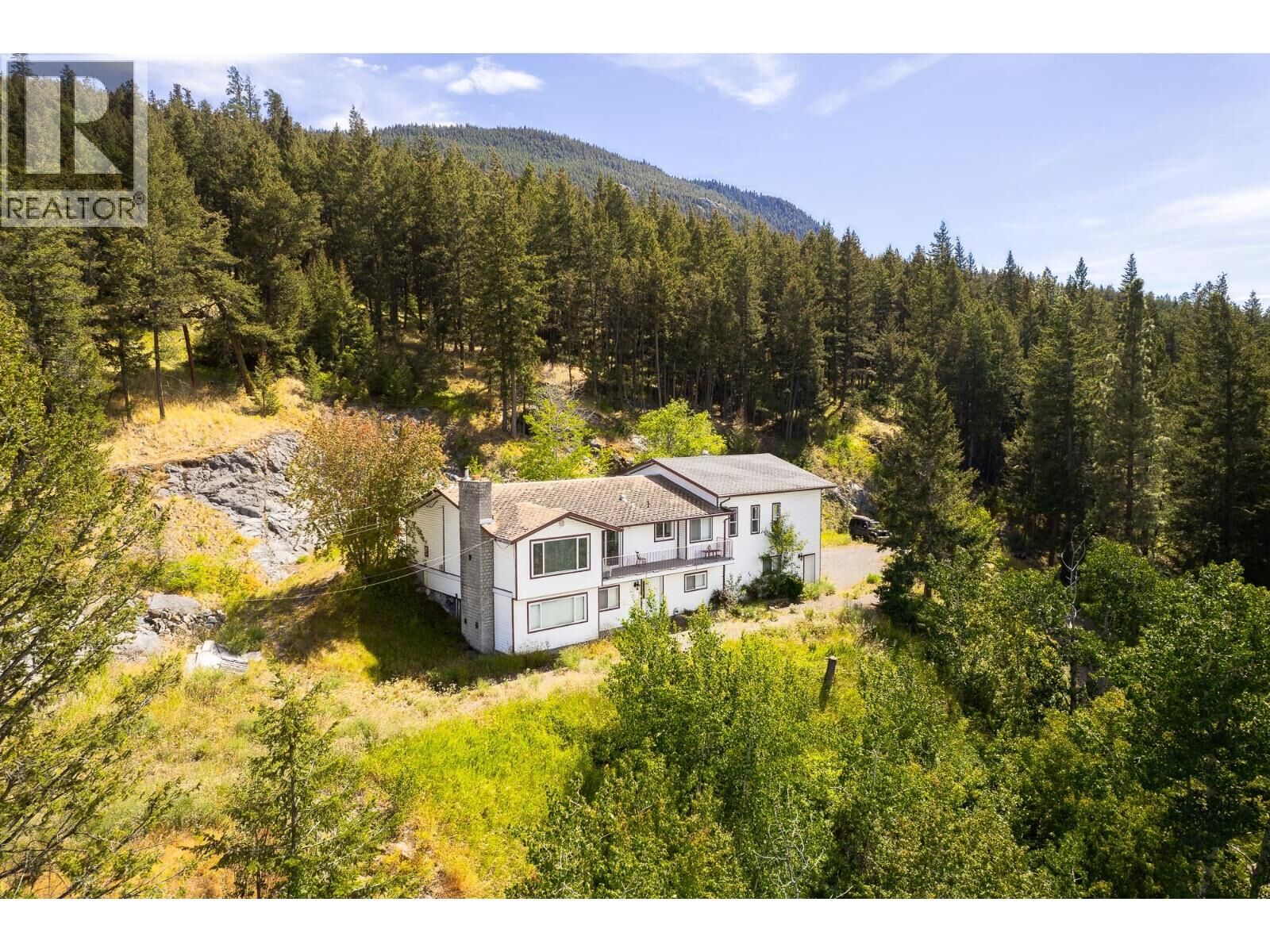 Property Photo:  3104 Panorama Drive  BC V1K 1J4 