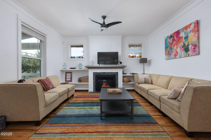 Property Photo:  2586 SW Anemone Avenue  OR 97367 