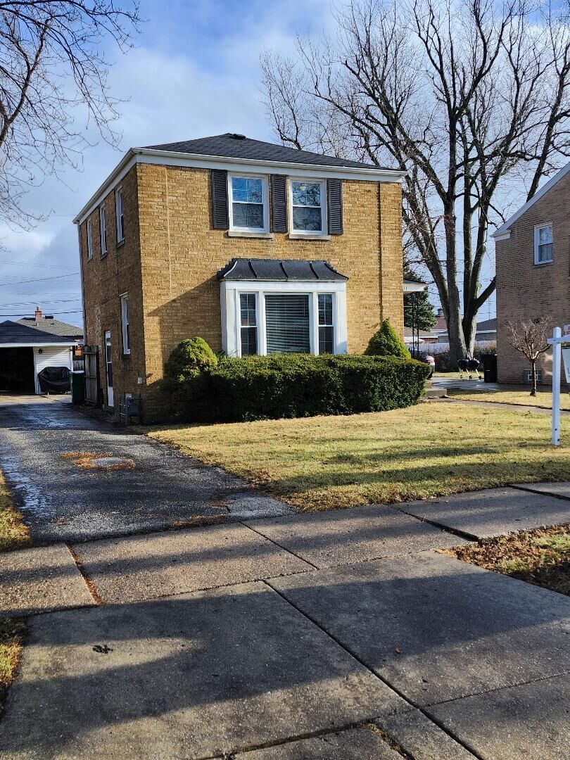 Property Photo:  1433 Bristol Avenue  IL 60154 