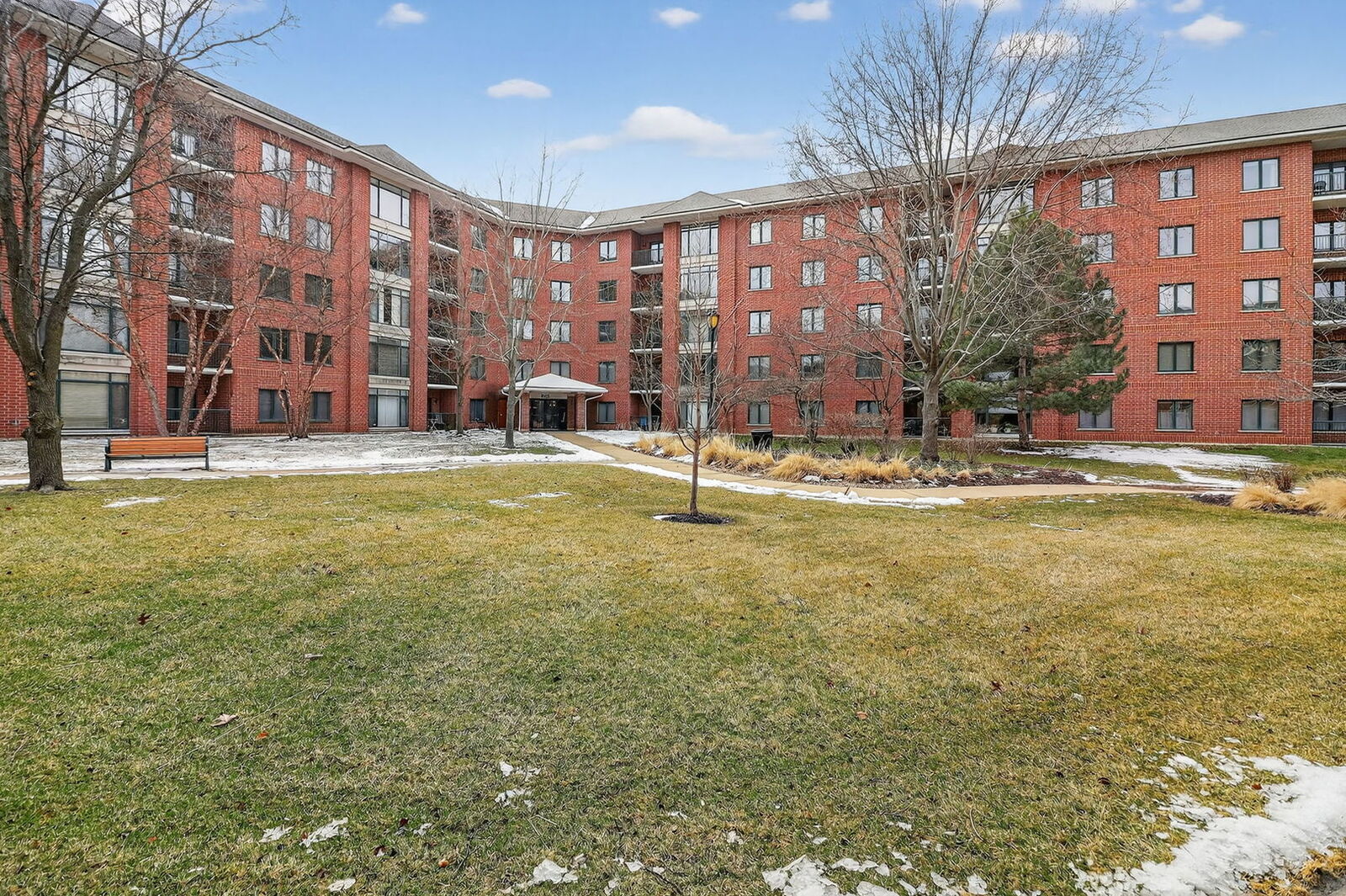 Property Photo:  865 E 22nd Street B412  IL 60148 