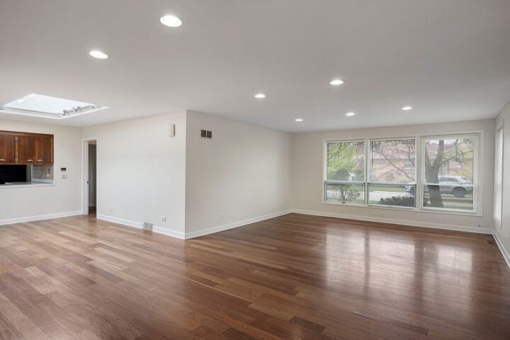 Property Photo:  9200 Kedvale Avenue  IL 60076 