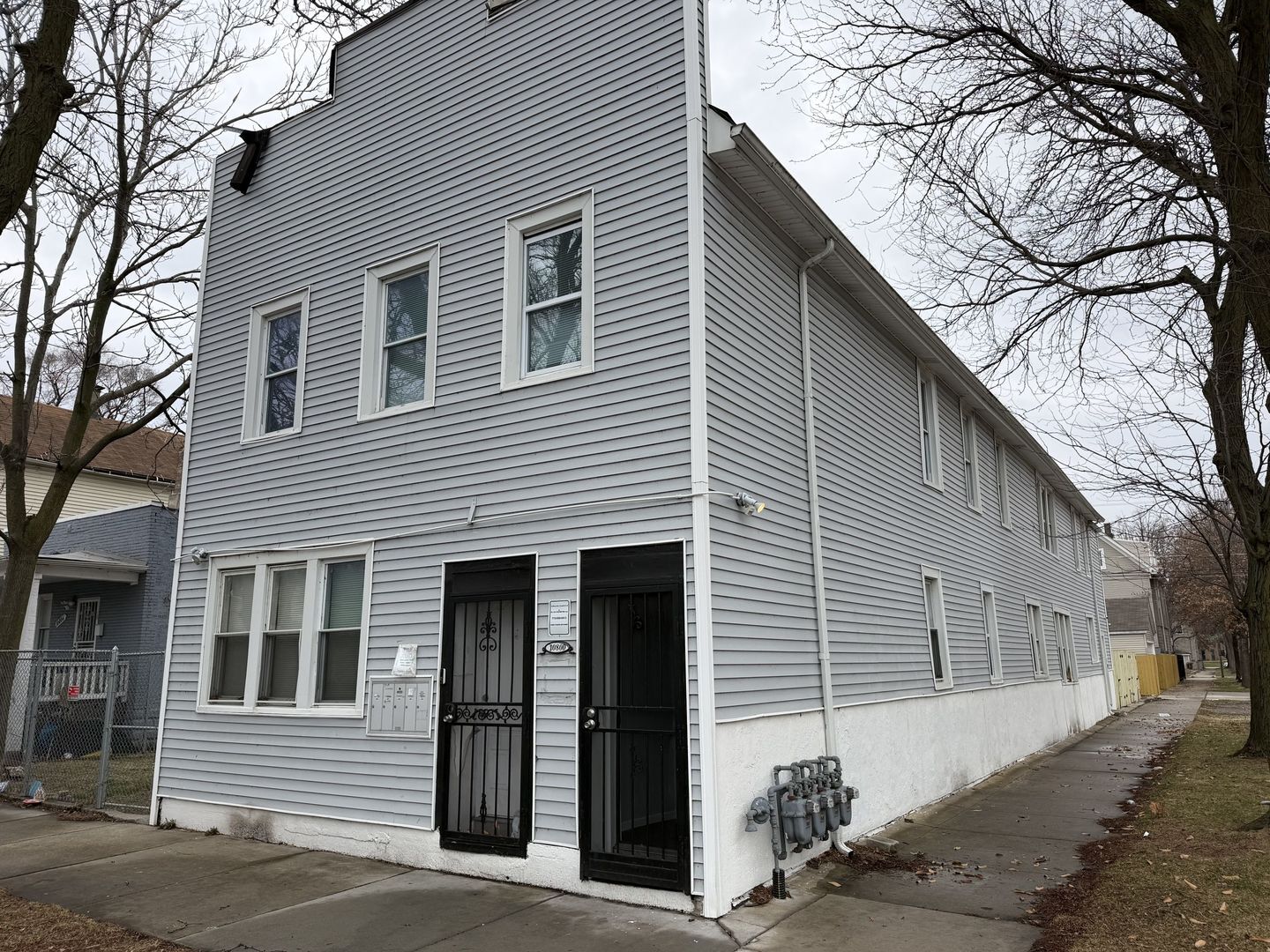 Property Photo:  10800 S Hoxie Avenue 2F  IL 60617 