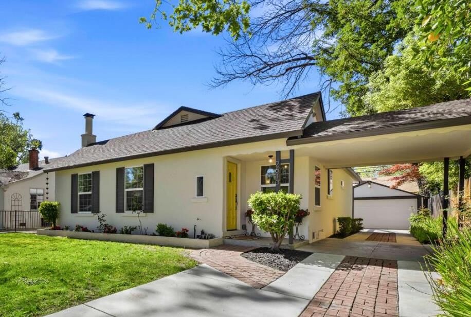 Property Photo: 2610 14th Street CA 95818