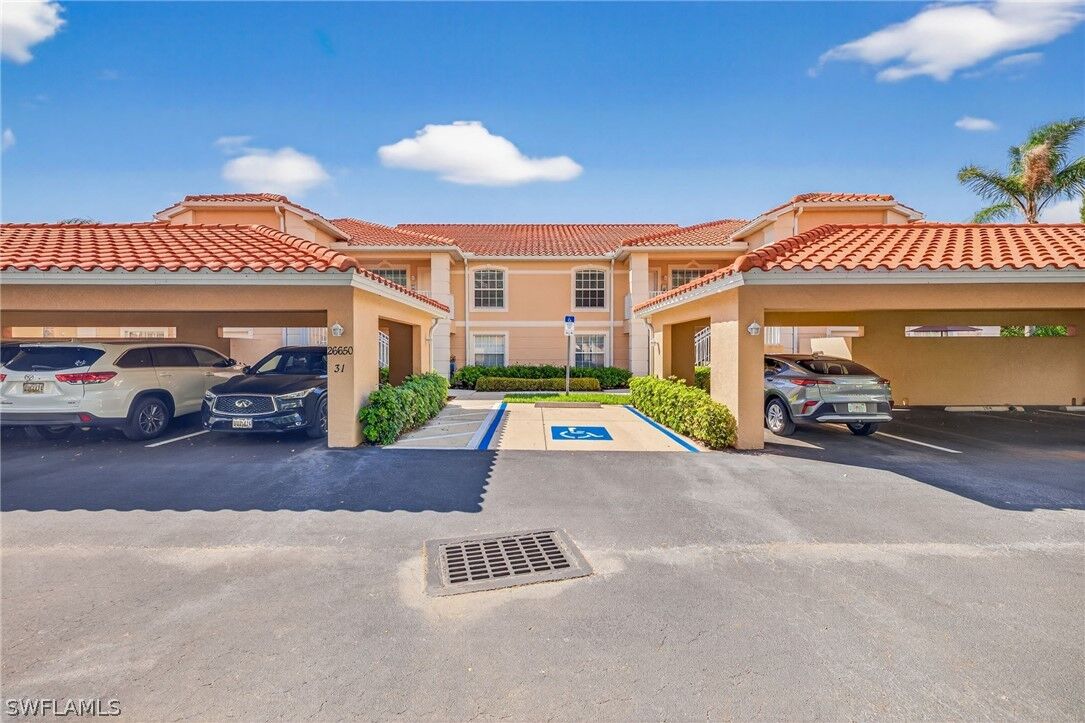 Property Photo:  26650 Bonita Fairways Boulevard 103  FL 34135 