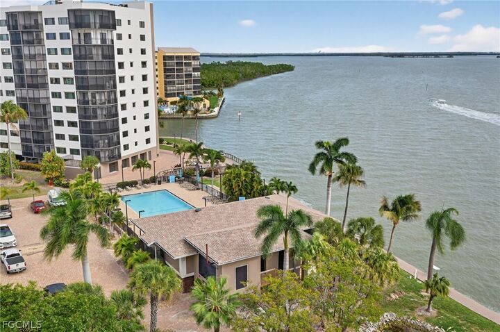 Property Photo: 4263 Bay Beach Lane 815 FL 33931
