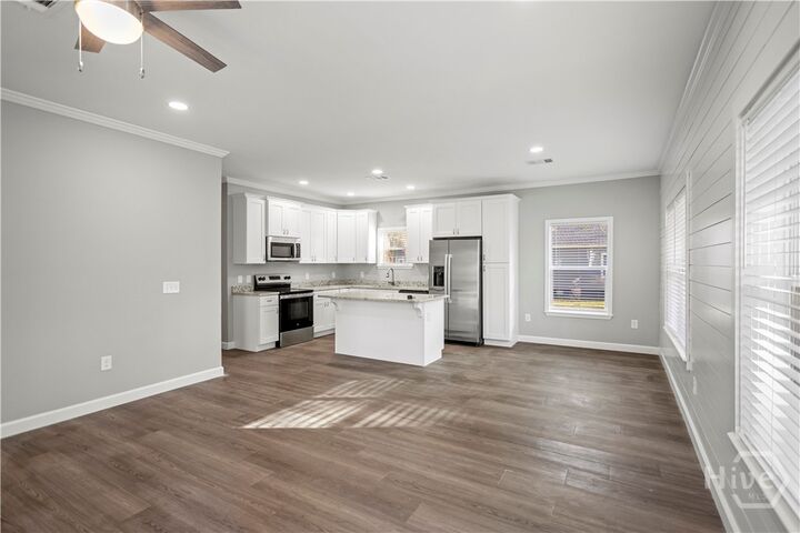 Property Photo:  54 SW Pear Street  GA 31316 