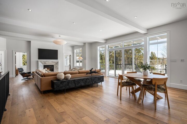 Property Photo: 1006 McCabe Lake Drive NS B4E 0P4