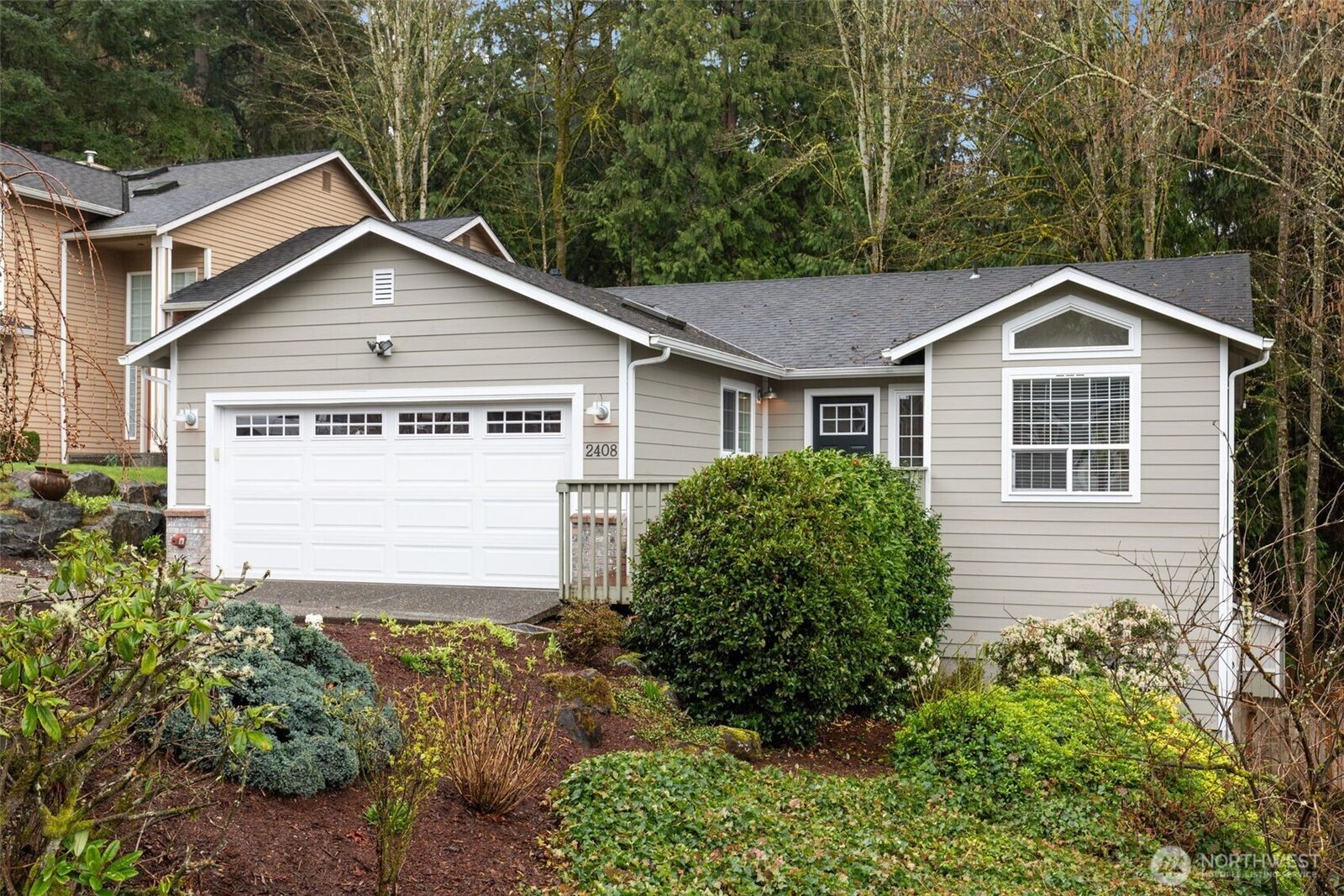 Property Photo:  2408  208th Place SE  WA 98021 