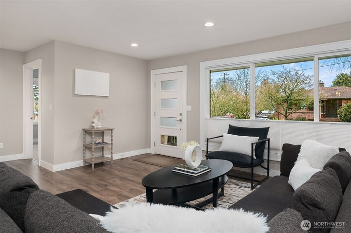 Property Photo:  1816 NE 82nd Street  WA 98115 