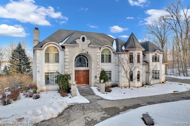 Property Photo:  4359 Longview Drive  MI 48446 