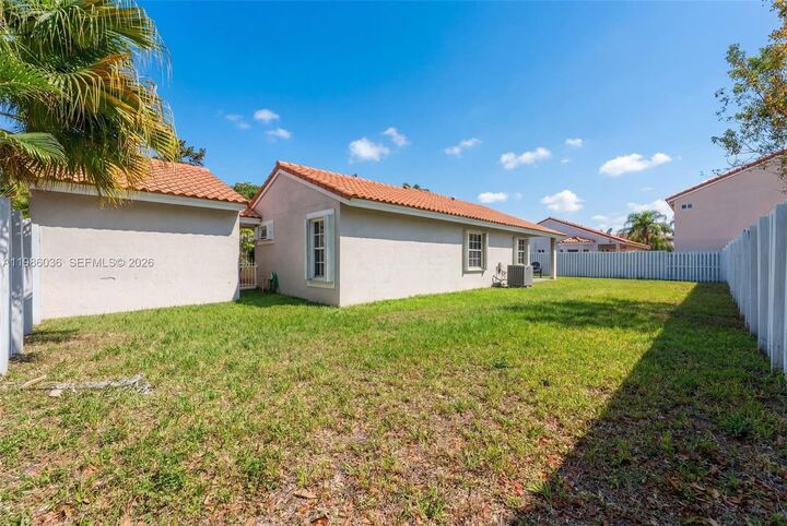 Property Photo: 1495 Garden Rd FL 33326