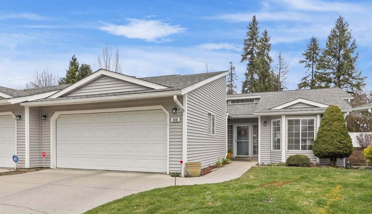 Property Photo: 618 W Holmberg Ln WA 99218